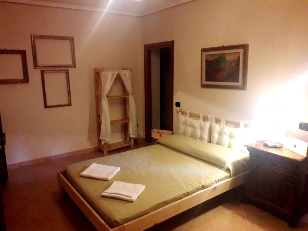 B&B La Casa Di Fuori Porta Gricignano ภายนอก รูปภาพ