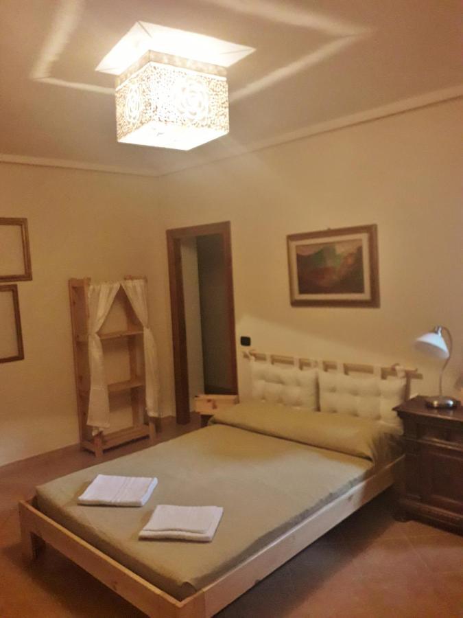 B&B La Casa Di Fuori Porta Gricignano ภายนอก รูปภาพ