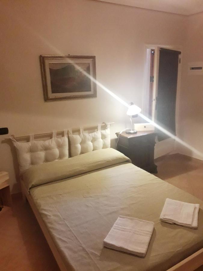 B&B La Casa Di Fuori Porta Gricignano ภายนอก รูปภาพ